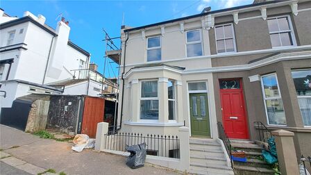 St. Marys Road, 4 bedroom End Terrace House to rent, £1,650 pcm