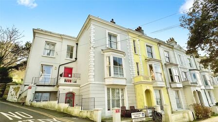  Flat for sale