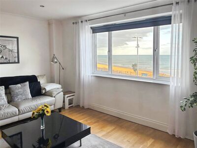 1 bedroom Flat for sale