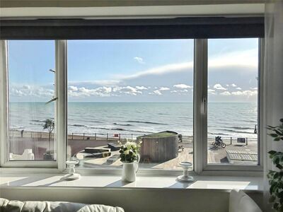 1 bedroom  Flat for sale
