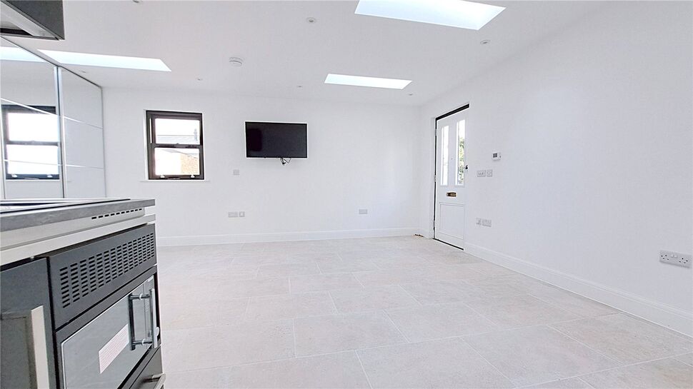 Studio Room