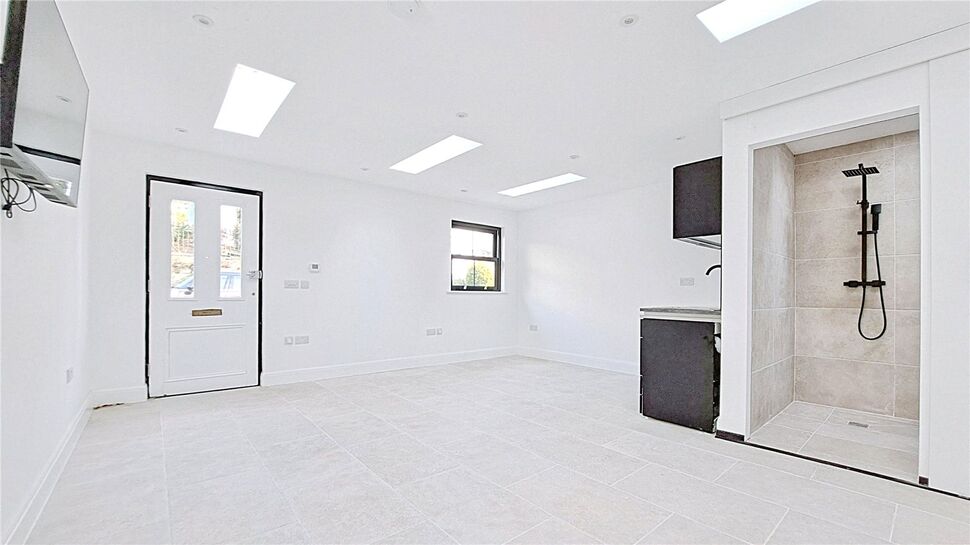 Studio Room