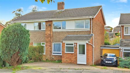 3 bedroom Semi Detached House to rent