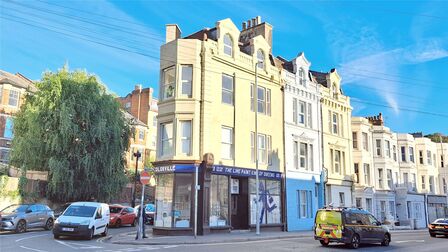 3 bedroom Flat to rent