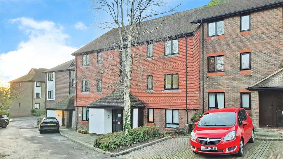 Main image of 2 bedroom  Flat to rent, Woodhams Close, Battle, East Sussex, TN33
