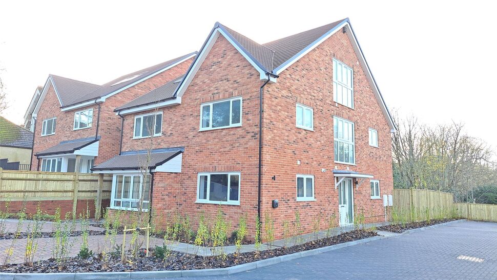 Main image of 3 bedroom Semi Detached House to rent, Stanislas Place, St. Leonards-on-Sea, East Sussex, TN38