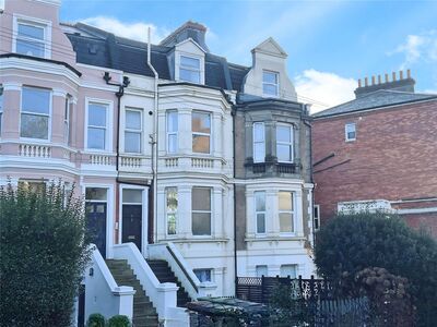 De Cham Road, 2 bedroom Flat for sale, &pound;195,000