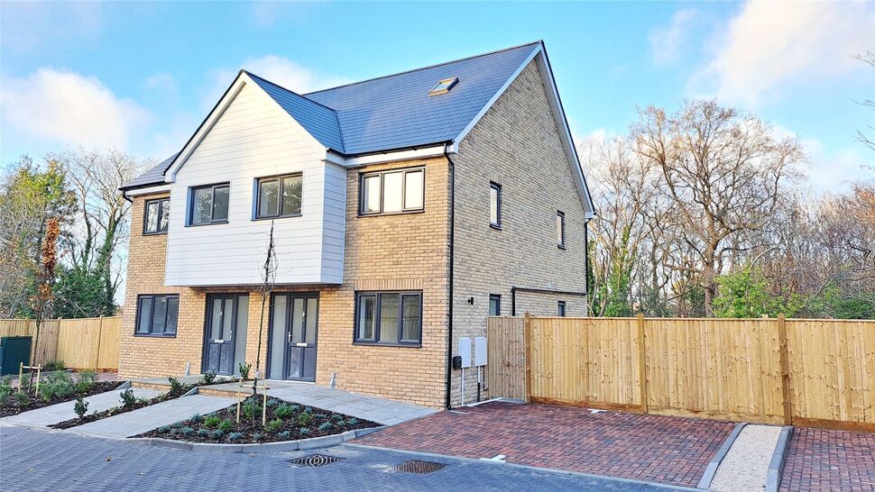 Main image of 5 bedroom Semi Detached House to rent, Stanislas Place, St. Leonards-on-Sea, East Sussex, TN38
