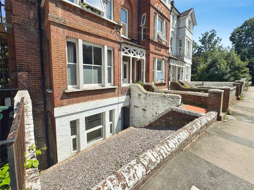 Main image of 2 bedroom Flat for sale, London Road, St. Leonards-on-Sea, East Sussex, TN37