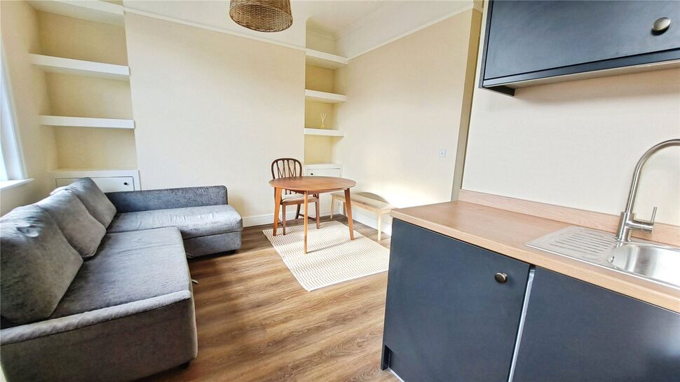 Living Room / Kitchen