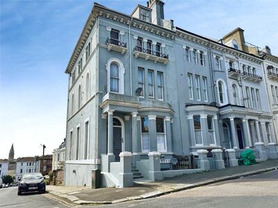 Magdalen Road, 2 bedroom Flat for sale, &pound;190,000