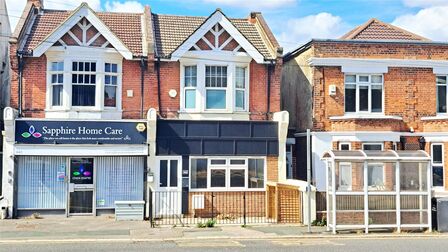 2 bedroom Mid Terrace House to rent