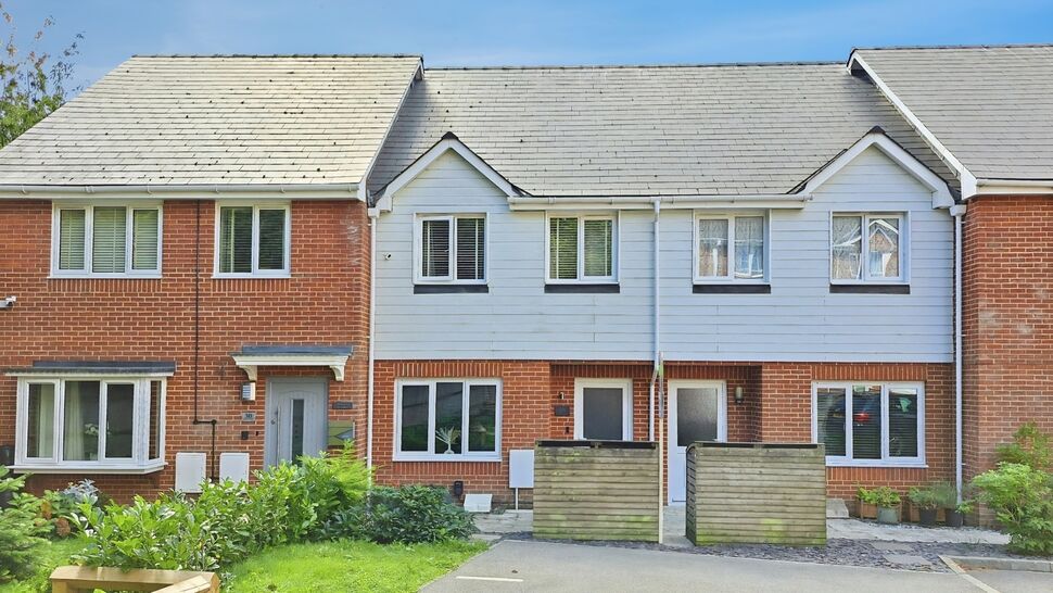 Main image of 2 bedroom Mid Terrace House for sale, Beynon Way, Hastings, East Sussex, TN34