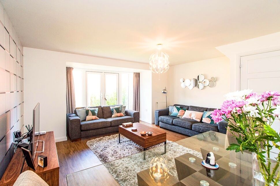 Lounge / Dining Room