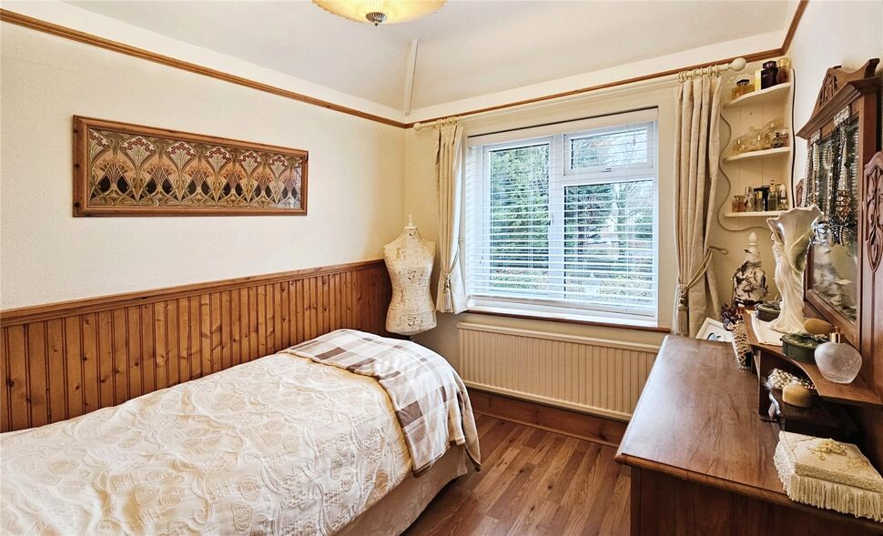 3 bedroom Semi Detached House for sale, Cedar Walk, Cornerhall, Hemel