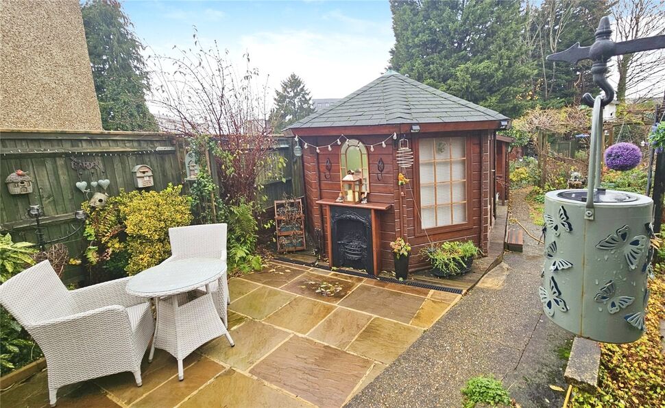 3 bedroom Semi Detached House for sale, Cedar Walk, Cornerhall, Hemel