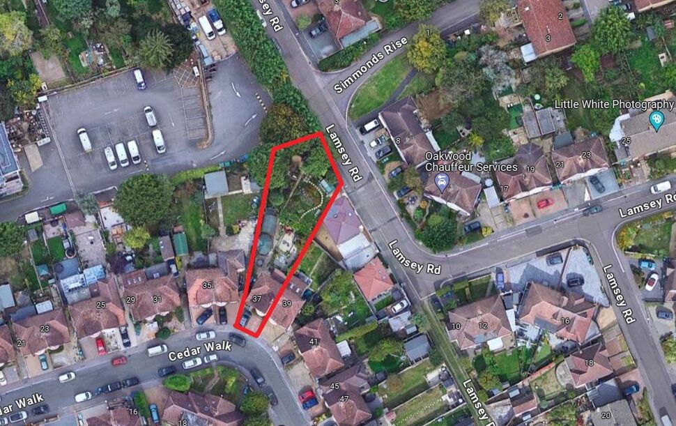 3 bedroom Semi Detached House for sale, Cedar Walk, Cornerhall, Hemel