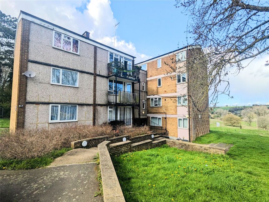 Main image of 2 bedroom Flat to rent, Wood View, Hemel Hempstead, Hertfordshire, HP1