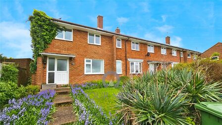 Barnfield, Nash Mills, 3 bedroom End Terrace House for sale, £400,000