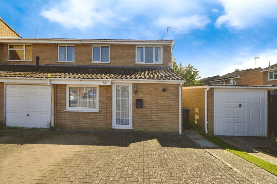 Main image of 3 bedroom End Terrace House for sale, Berkeley Square, Hemel Hempstead, Hertfordshire, HP2