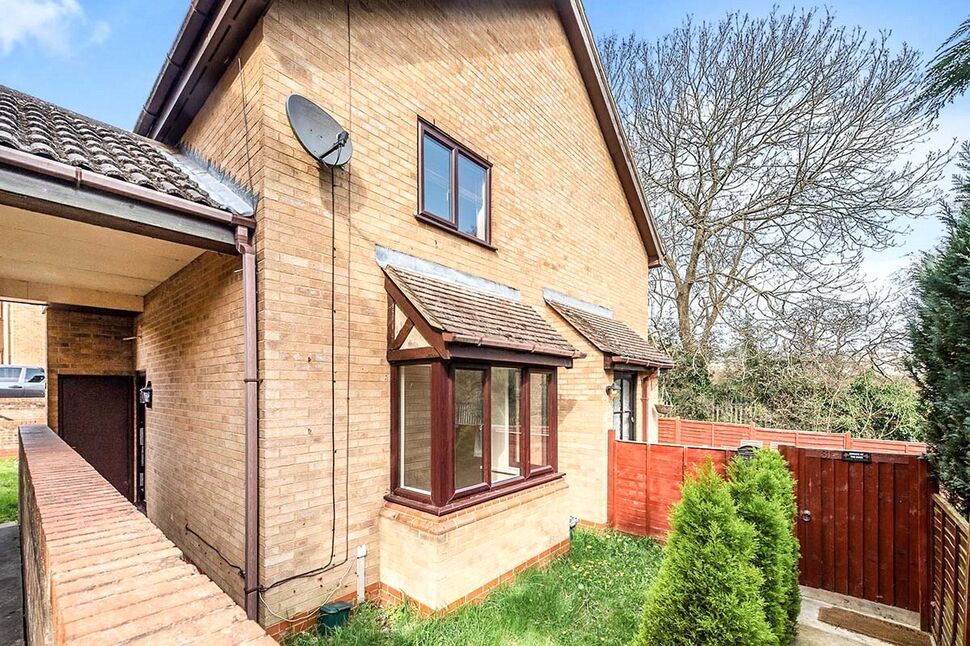 1 bedroom Flat to rent, Kings Road, London Colney, AL2 £1,100 pcm