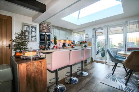 The Back, 3 bedroom Semi Detached Property for sale, £650,000