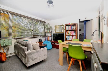 1 bedroom Flat for sale