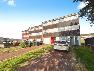 4 bedroom End Terrace House to rent