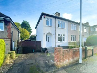 3 bedroom Semi Detached House to rent