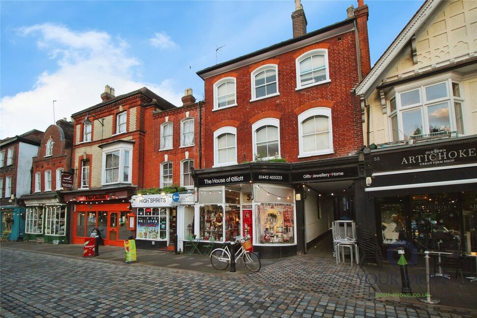 Main image of 1 bedroom  Flat for sale, High Street, Old Town, Hertfordshire, HP1