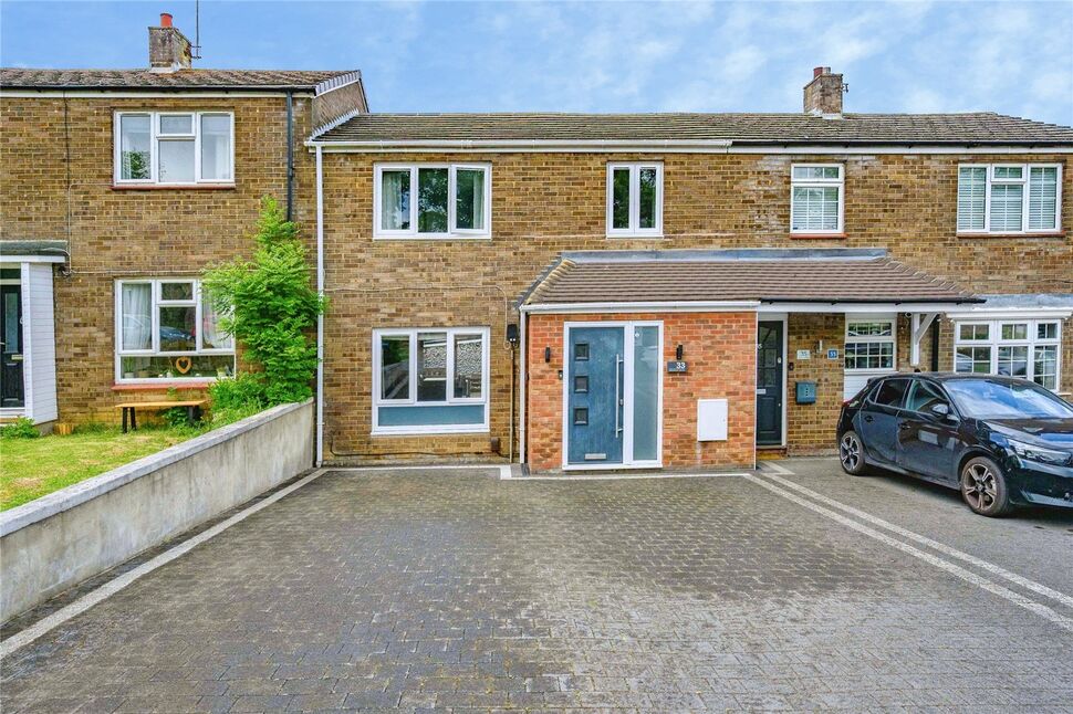 Main image of 3 bedroom Mid Terrace House for sale, Woolmer Drive, Leverstock Green, Hemel Hempstead, HP2