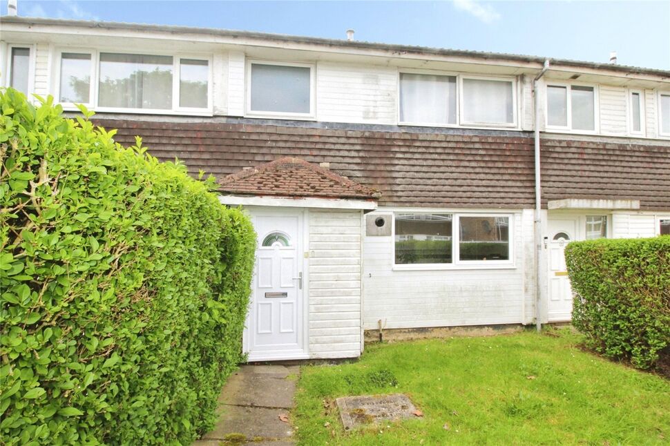 3 bedroom Mid Terrace House for sale
