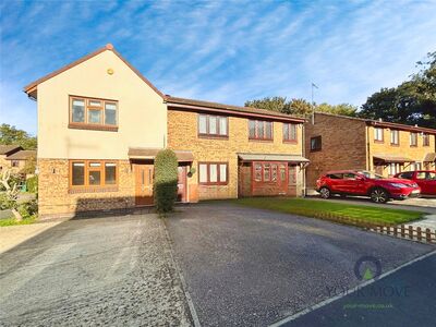 Hunters Oak, 2 bedroom Mid Terrace House for sale, &pound;350,000