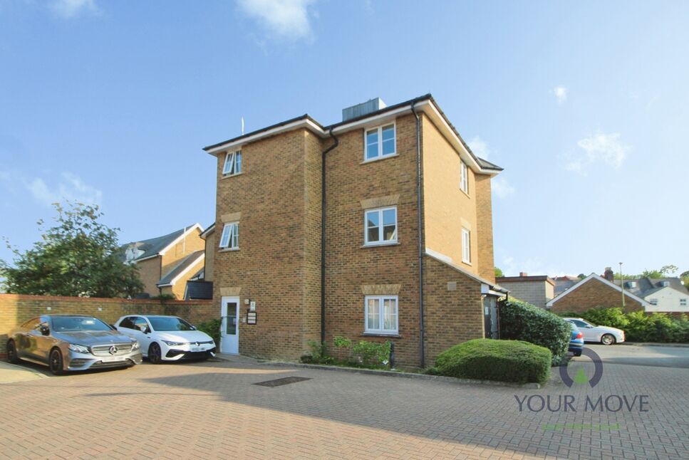Main image of 2 bedroom Flat for sale, Fourdrinier Way, Hemel Hempstead, Hertfordshire, HP3