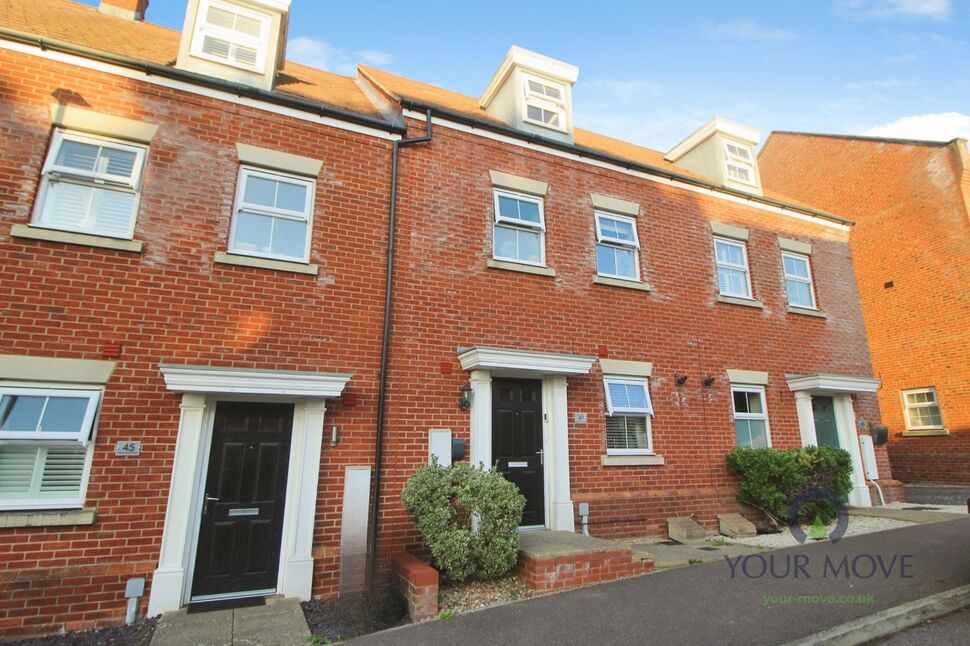 Main image of 3 bedroom Mid Terrace House for sale, Shearwater Road, Hemel Hempstead, Hertfordshire, HP3