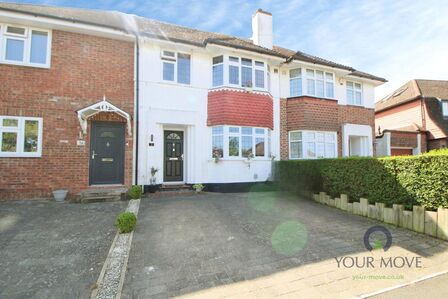 3 bedroom Mid Terrace House for sale