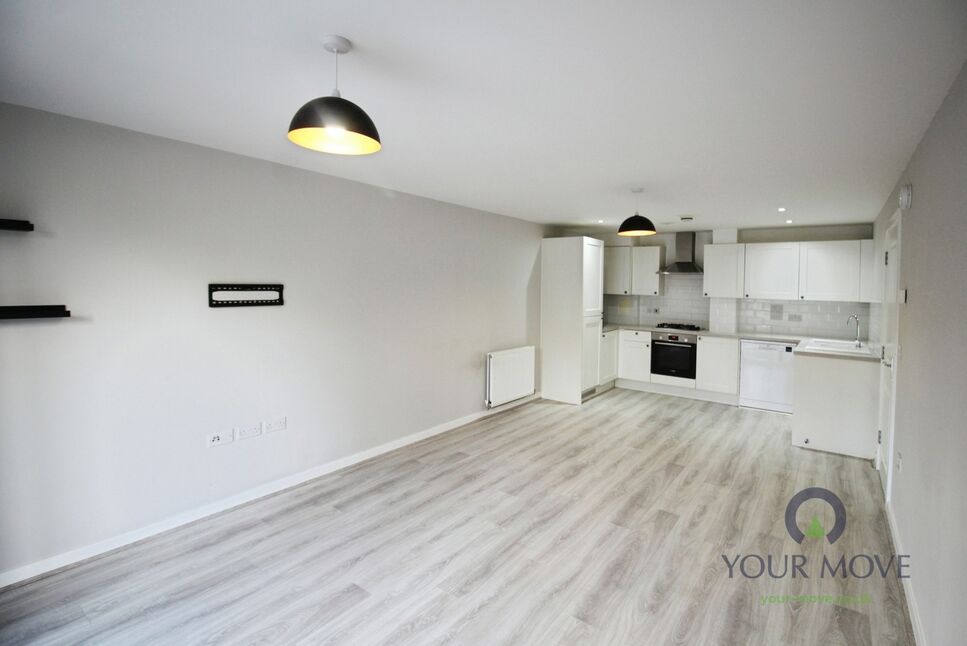 Main image of 2 bedroom Flat for sale, Midland Road, Hemel Hempstead, Hertfordshire, HP2