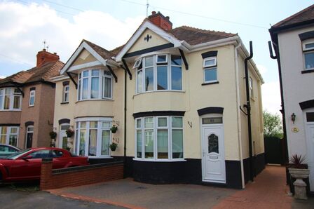 3 bedroom Semi Detached House to rent
