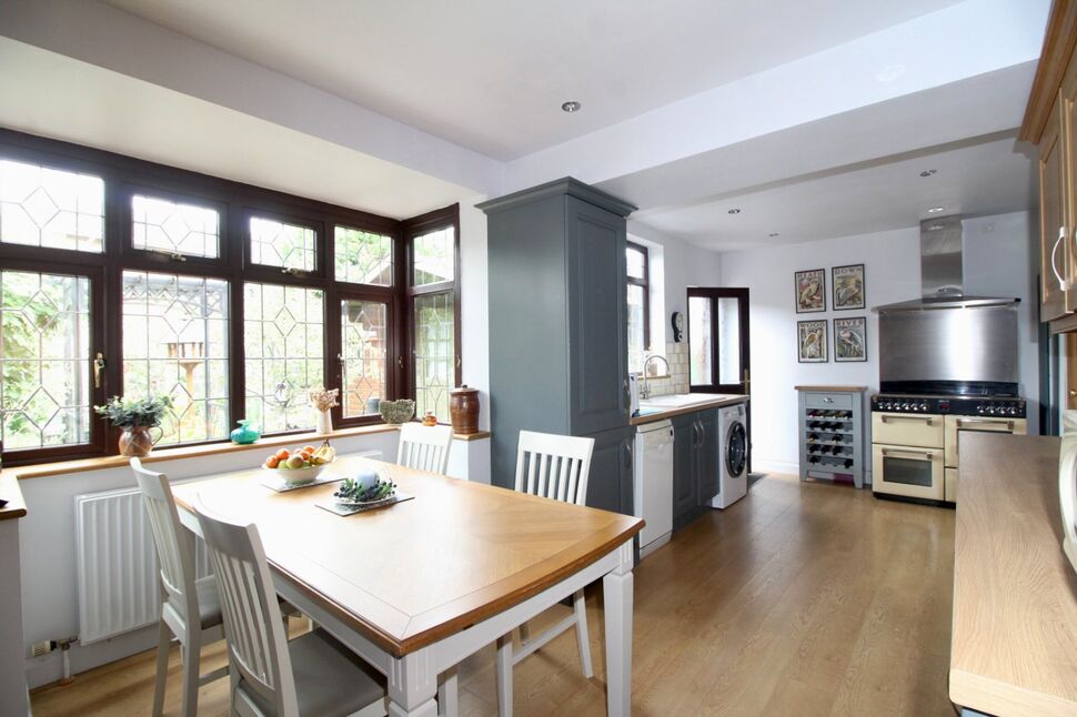 3 bedroom Detached House for sale, Rugby Road, Burbage, LE10 £350,000