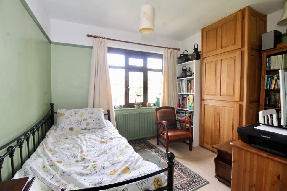 3 bedroom Detached House for sale, Rugby Road, Burbage, LE10 £350,000