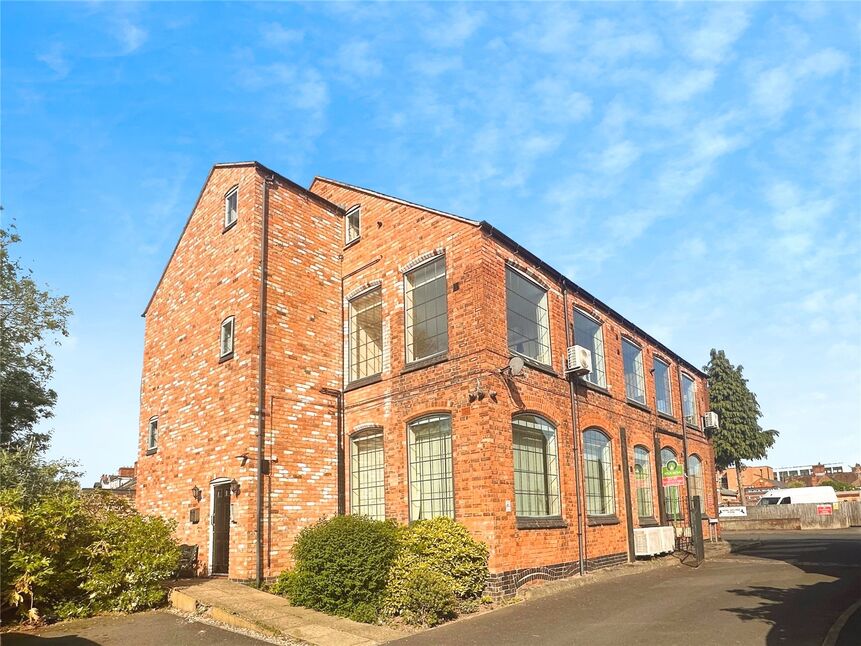 Main image of 2 bedroom Flat to rent, Harris Place, Hinckley, Leicestershire, LE10