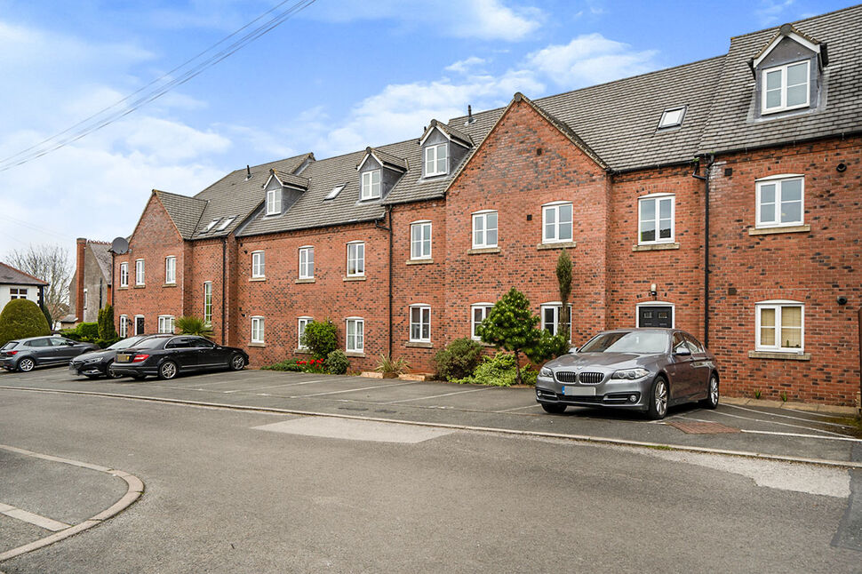Main image of 2 bedroom Flat to rent, Garden Road, Hinckley, Leicestershire, LE10