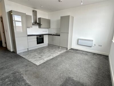 Arthur Street, 1 bedroom  Flat to rent, £750 pcm