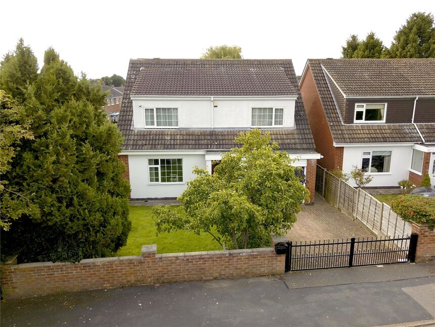 Main image of 4 bedroom Detached House for sale, St. Georges Avenue, Hinckley, Leicestershire, LE10