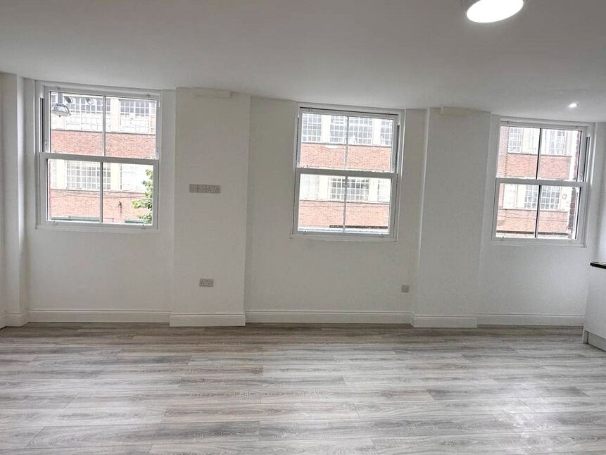 Studio Apartment on the First Floor
