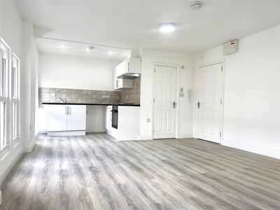 Regent Street,  Flat to rent, £695 pcm