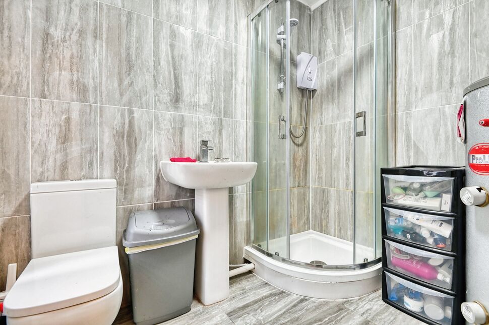 2 bedroom End Terrace House for sale, Castle Street, Hinckley, LE10 £