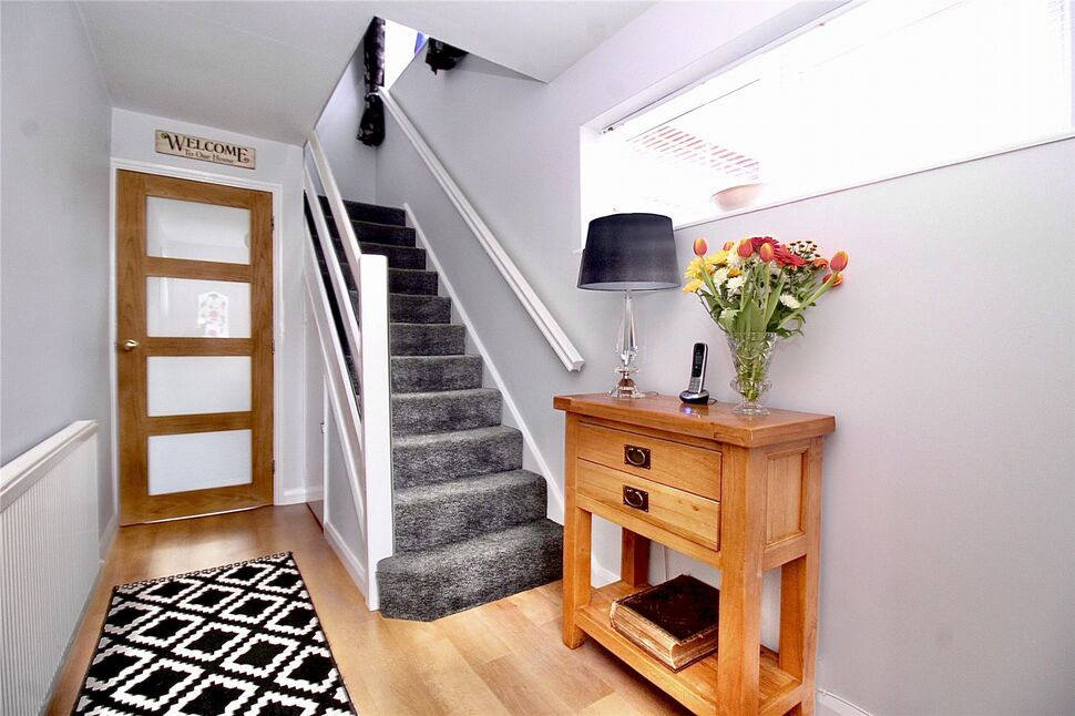 5 bedroom Detached House for sale, Outlands Drive, Hinckley, LE10 £