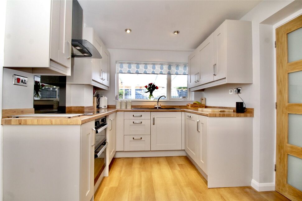 5 bedroom Detached House for sale, Outlands Drive, Hinckley, LE10 £