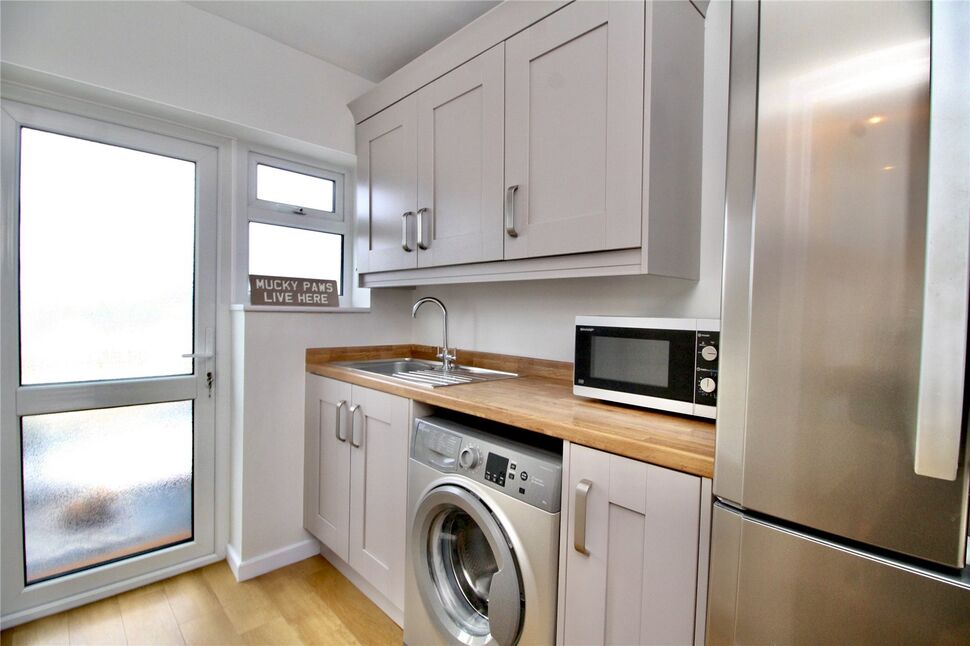 5 bedroom Detached House for sale, Outlands Drive, Hinckley, LE10 £